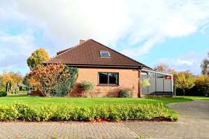 Großer Bungalow * Ihrhove-Zentrum * 6 ZKB * 5 Schlafzimmer * 3 Abstellräume * Keller * renoviert * – Die vollständige Adresse der Immobilie erhältst du vom Anbieter., 26810 Westoverledingen – Vorschaubild 4