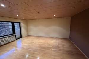 Wohnung in Speyer West; stilvolle 3 Zimmer-Wohnung, 2.OG mit Parket,Nolte Küche,Stellplatz &Garage. – Stettiner str5 5, 67346 West, Speyer – Vorschaubild 3