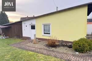 Wohnimmobilie mit großem Garten und Doppelgarage in einem angenehm ruhigen Umfeld – Die vollständige Adresse der Immobilie erhältst du vom Anbieter., 95352 Marktleugast – Vorschaubild 9