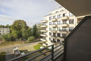 Neuwertig mit EBK und Balkon: freundliche vollmöblierte 2-Zimmer-Wohnung in Wilmersdorf, Berlin – Brandenburgische Straße 55a, 10707 Wilmersdorf, Berlin – Vorschaubild 13