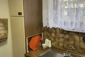 Teilmöbliertes 5-Zimmer-Reihenhaus mit Einbauküche, Ideal für WG – Coventrystrasse 71, 60363 Frankfurt am Main – Vorschaubild 3