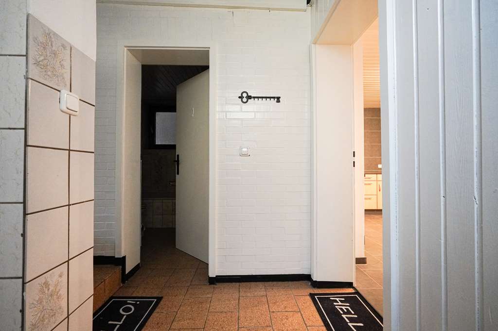 Immobilie in Ringgau - +++ Renoviertes Einfamilienhaus mit Scheune +++ - Bild 3