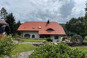 Repräsentative, freistehende Villa in herrlicher Süd-Aussichtslage mit großem Garten und Pool – Ludwigsburg (Kreis) – Vorschaubild 1