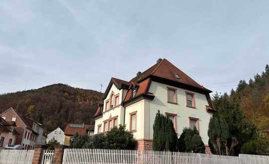 Herrschaftliches Anwesen in Lambrecht sucht neuen Besitzer!  Eigenheim oder Repräsentanz?