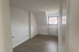 Geräumige 4,5-Zimmer Doppelhaushälfte in Stuttgart-Mühlhausen mit großzügigem Wohlfühlgarten – Die vollständige Adresse der Immobilie erhältst du vom Anbieter., 70378 Mühlhausen (Ortsteil), Stuttgart – Vorschaubild 16