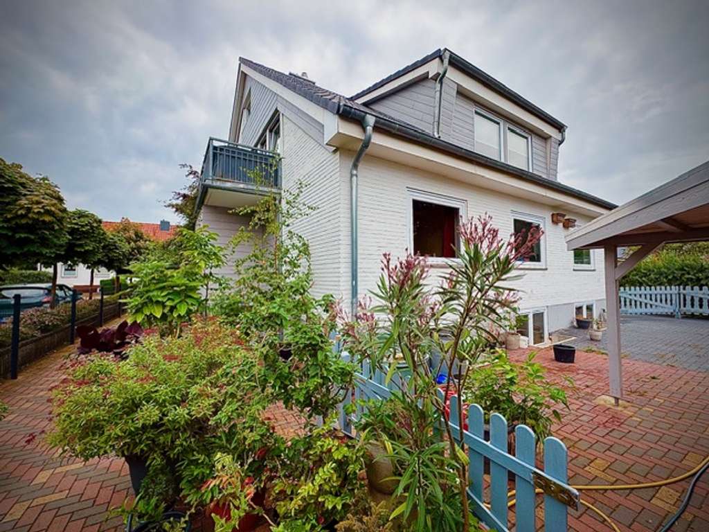 Immobilie in Kellenhusen - barrierefreies Energiehaus mit 3 Wohnungen in Strandnähe - Bild 1