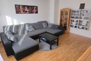 Rarität in Ulm-Mitte: Gepflegte 3-Zimmer-Wohnung mit Fernwärme und Garage. – Ensingerstraße 33, 89073 Mitte, Ulm – Vorschaubild 2