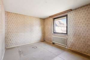 Sanierungschance mit Potenzial – Zweifamilienhaus auf großzügigem Erbpachtgrundstück – Die vollständige Adresse der Immobilie erhältst du vom Anbieter., 41169 Hardt-Mitte, Mönchengladbach – Vorschaubild 4