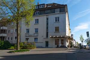 Seltene Paket-Offerte in Essen-Bredeney: 2 Wohnungen auf einer Etage mit massivem Synergiepotenzial!