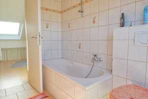 Familienglück! Top gepflegtes Reihenmittelhaus in guter Lage von Langenfeld – Haus-Gravener-Str. 123a, 40764 Mettmann (Kreis) – Vorschaubild 25