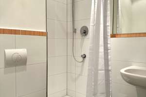 Möblierte Einzimmerwohnung mit großem Balkon – für Studierende oder Auszubildende – Heideloffstraße 26, 90478 Glockenhof, Nürnberg – Vorschaubild 4