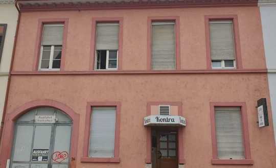 Vermietetes Wohn- und Geschäftshaus mit 12 Einheiten,  Top-Rendite in guter Lage