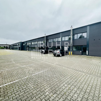 Großzügiger Hallen-/ Bürokomplex in Hilden | Lastenaufzüge vorhanden | Rampe und ebenerdig