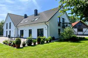 Freistehendes Wohnhaus mit 3 Wohneinheiten und riesigem Grundstück – Die vollständige Adresse der Immobilie erhältst du vom Anbieter., 23946 Boltenhagen – Vorschaubild 2