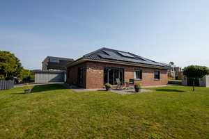 BARRIEREFREIER WOHLFÜHL-BUNGALOW MIT GARAGE, WALLBOX & SONNIGEM GARTEN – Herzogtum Lauenburg (Kreis) – Vorschaubild 16