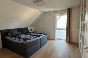 Exklusive Doppelhaushälfte von 2022 | KfW 55 | 5 Zimmer | Luxusausstattung | Ca.160 m2 | Südterrasse – Die vollständige Adresse der Immobilie erhältst du vom Anbieter., 86169 Firnhaberau, Augsburg – Vorschaubild 6