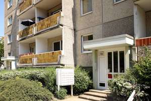 ... kleine 1 - Raumwohnung in der 3. Etage ...