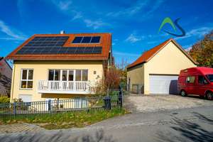 Hausgefühl inklusive: Stilvolle Eigentumswohnung auf zwei großzügigen Etagen – Die vollständige Adresse der Immobilie erhältst du vom Anbieter., 93155 Hemau – Vorschaubild 2