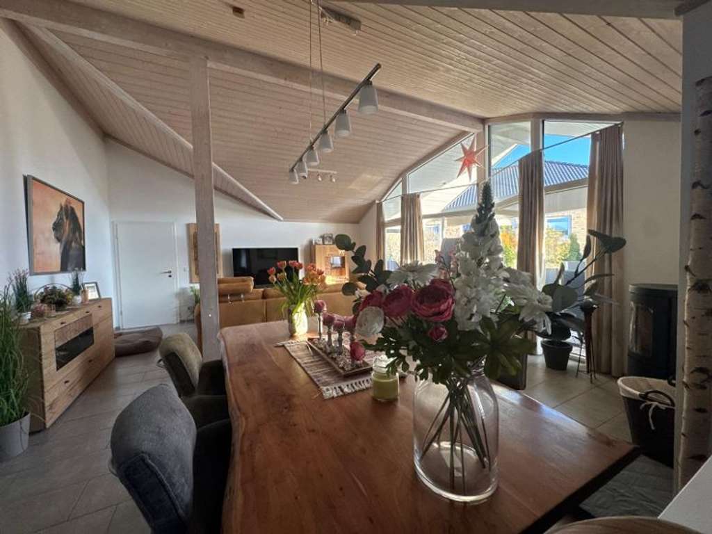 Immobilie in Wangels - Einfamilienhaus in Strandnähe! Zuzüglich Pool und PV Anlage! - Bild 2