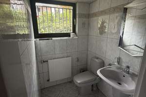 Großzügige EG Wohnung mit Charme +Terrasse&Souterrain – Isidor-Caro-Straße 18, 51061 Stammheim, Köln – Vorschaubild 10