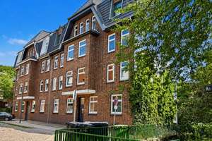 Attraktives Mehrfamilienhaus mit 10 Wohneinheiten in idyllischer Lage von Hamburg-Bergedorf – Die vollständige Adresse der Immobilie erhältst du vom Anbieter., 21029 Bergedorf (Ortsteil), Hamburg – Vorschaubild 1