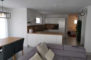 Attraktives 4-Zimmer-Reihenmittelhaus mit gehobener Innenausstattung in Rosenheim Happing – Oberer Gernauweg 5b, 83026 Rosenheim – Vorschaubild 3