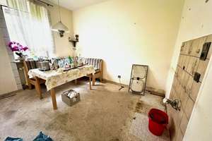 Sanierungsbedürftiges Einfamilienhaus mit großem Grundstück in ruhiger Lage von Koblenz-Wallersheim – Die vollständige Adresse der Immobilie erhältst du vom Anbieter., 56070 Wallersheim, Koblenz – Vorschaubild 4