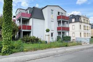 +ESDI+ Charmante Dachgeschosswohnung mit Balkon und Tiefgaragenstellplatz in ruhiger Lage – Die vollständige Adresse der Immobilie erhältst du vom Anbieter., 1219 Leubnitz-Neuostra, Dresden – Vorschaubild 2