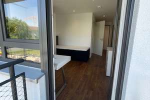 Top-Lage am Campus: Möbliertes Apartment mit Balkon im Herzen Augsburgs – Friedberger Str. 5, 86161 Wolfram-und Herrenbachviertel, Augsburg – Vorschaubild 3