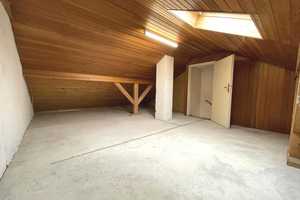 BEZAHLBARES MITTELHAUS FÜR RENOVIERER – Kaufbeuren – Vorschaubild 13