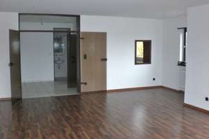 Walldorf: 3 ZKB, Penthouse, Blick über die Stadt, zentral, Video,  FREI, keine K-Prov – Johann- Jakob- Astor-Straße 23 b, 69190 Walldorf – Vorschaubild 5