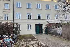 3-Zimmer-Dachgeschosswohnung mit Balkon – Nymphenburger Str. 98, 80636 München – Vorschaubild 1