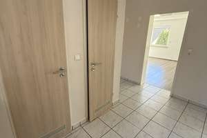 Lichtdurchflutete 3-Raum Wohnung mit Wintergarten – 64354 Reinheim – Vorschaubild 2