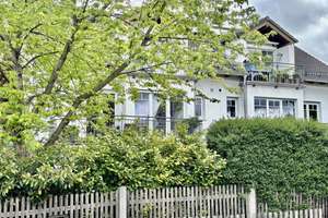 Ihr ruhiger Rückzugsort im Grünen – Dachgeschossflair in Forstenried – Die vollständige Adresse der Immobilie erhältst du vom Anbieter., 81476 Forstenried, München – Vorschaubild 1