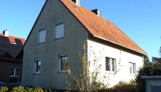 Bild von Sanierungsbedürftiges Einfamilienhaus in Vechelde - OT Wahle auf ca. 1.250m² großem Grundstück