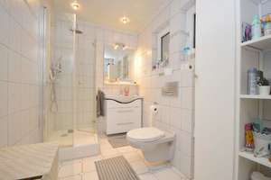 Mit Garten! Große 5-Zimmer-Maisonette-Wohnung mit 2 Terrassen + kleinem Pool. – Die vollständige Adresse der Immobilie erhältst du vom Anbieter., 38229 Hallendorf, Salzgitter – Vorschaubild 12