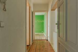 Altbaucharme mit Potenzial: 1-Zimmer-Wohnung mit großem Balkon nahe Gleimkiez – Die vollständige Adresse der Immobilie erhältst du vom Anbieter., 10437 Prenzlauer Berg, Berlin – Vorschaubild 2