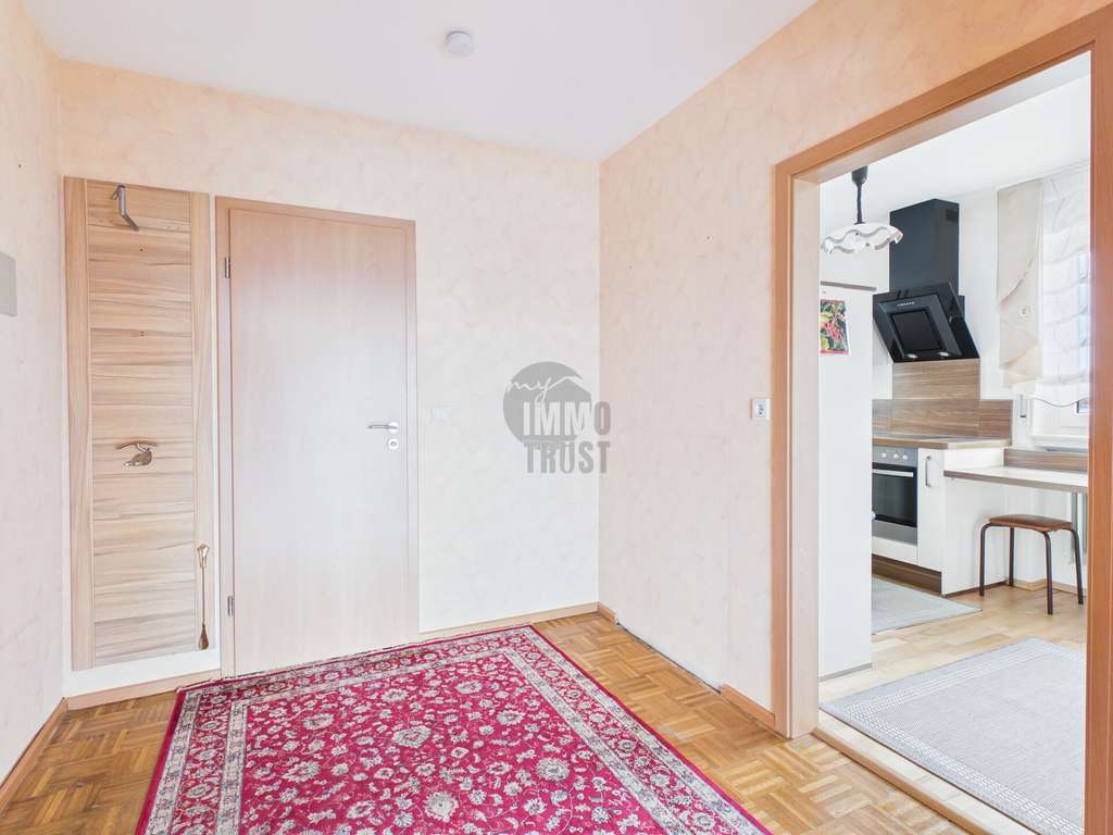 Immobilie in Bad Salzschlirf - EINZIGARTIGEN WEITBLICK ERLEBEN, RUHE GENIEßEN - DIREKTE WALDNÄHE - Bild 4