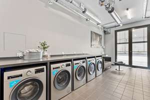 Erdgeschoss: Möbliertes Business-Apartment "Single-Suite" zum Verlieben! – Am Wallgraben 140, 70565 Wallgraben-West, Stuttgart – Vorschaubild 29