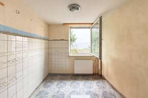**Doppelhaushälfte mit viel Potenzial in Stuttgart-Feuerbach** – Die vollständige Adresse der Immobilie erhältst du vom Anbieter., 70469 Feuerbach-Mitte, Stuttgart – Vorschaubild 9