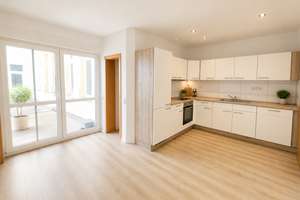 Familienfreundliche 5-Zimmer-Wohnung mit Einbauküche und Balkon