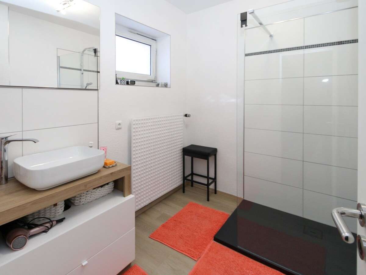 Immobilie in Haunetal - Großzügiges Landanwesen in Haunetal-Wehrda – ideal für Tierhaltung und individuelle Konzepte - Bild 2