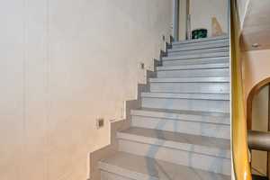 Charmantes Zweifamilienhaus - ideal für Handwerker! – Regensburg (Kreis) – Vorschaubild 8