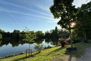 Grafenberg - Eigentumswohnung mit 120 m² Terrasse & Garten!