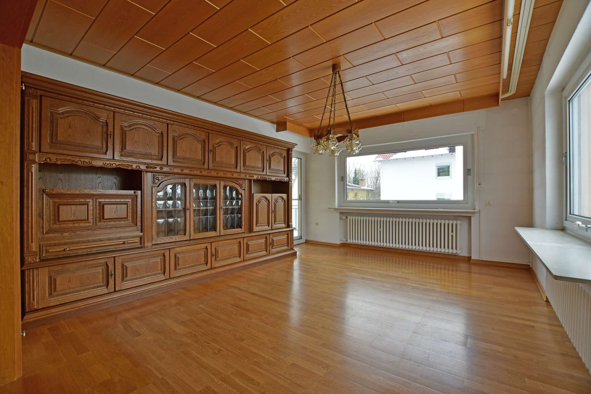 Immobilie in Niedenstein - Gepflegtes Ein- bis Zweifamilienhaus in reizvoller Feldrandlage von Niedenstein-Metze - Bild 5