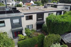 ++ FAMILIENGLÜCK IN PREMIUM-LAGE … Ruhiges RMH mit ca. 130 m² Wohnfläche  ++ GARTEN+GARAGE – Neuss (Rhein-Kreis) – Vorschaubild 2
