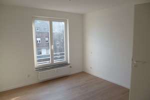 Frisch renovierte 3,5 Raumwohnung mit Balkon + Wohnberechtigungsschein – Kurt-Schumacher-Straße 130, 45881 Schalke-Nord, Gelsenkirchen – Vorschaubild 6