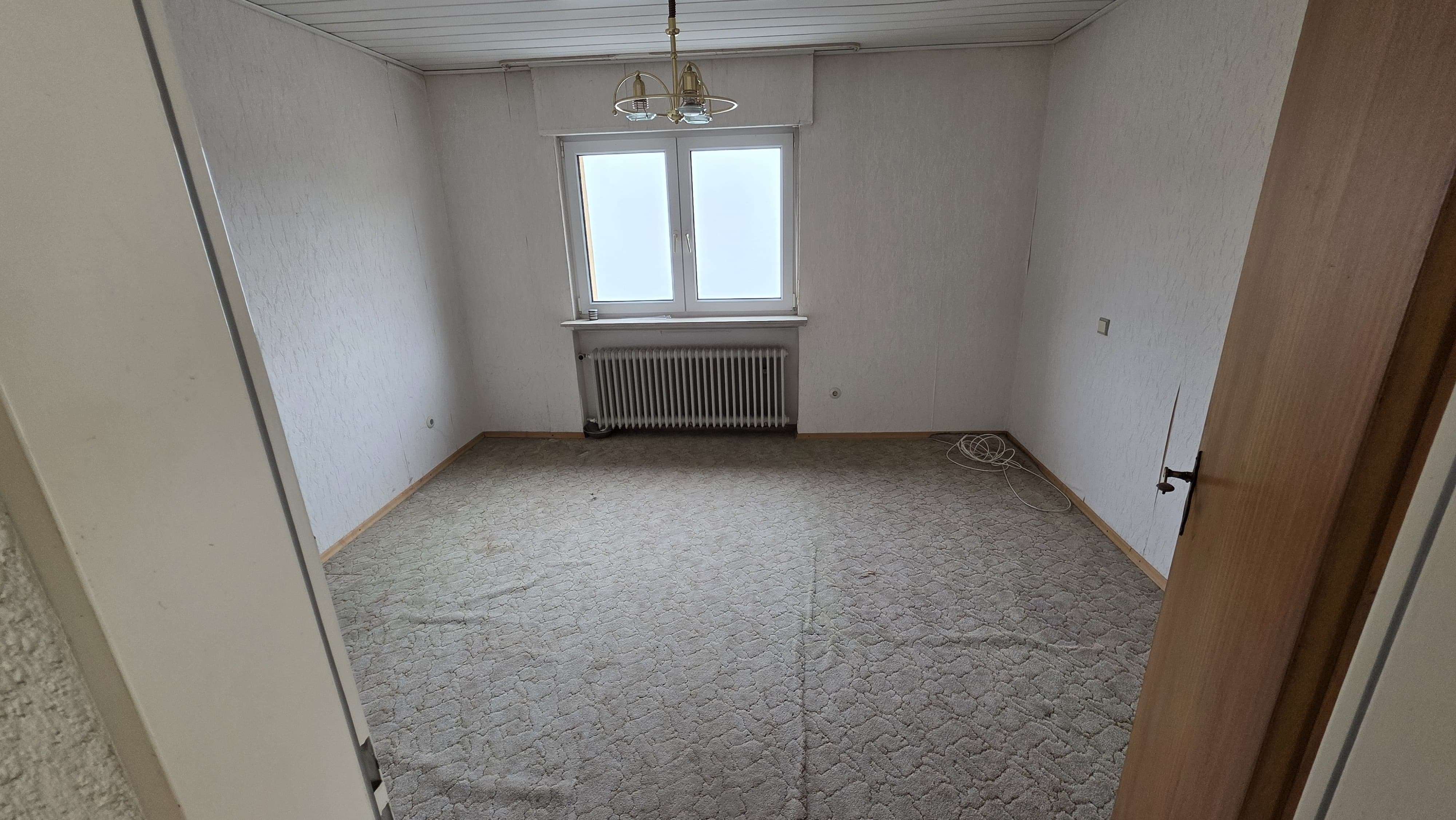 Immobilie in Philippsburg - 1-2 Familienhaus mit gutem Raumangebot und großen Garagentrakt der ideal für Hobbyhandwerker ist - Bild 20