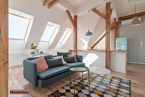 Familienfreundliche Dachgeschosswohnung mit sonniger Loggia