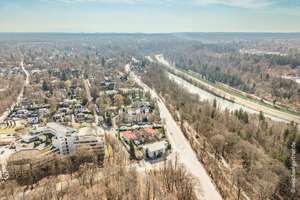 Einfamilienhaus mit Einlieger-Dachstudio und herrlichem Südgarten am Isarhochufer – Die vollständige Adresse der Immobilie erhältst du vom Anbieter., 82031 Grünwald – Vorschaubild 33